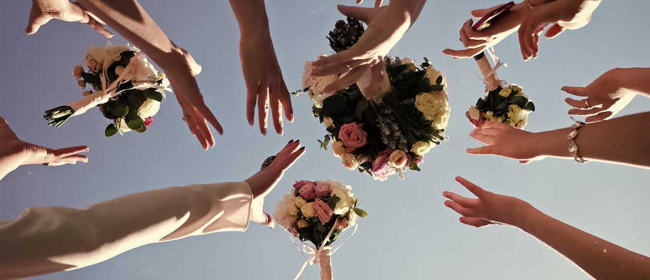 catching bouquet