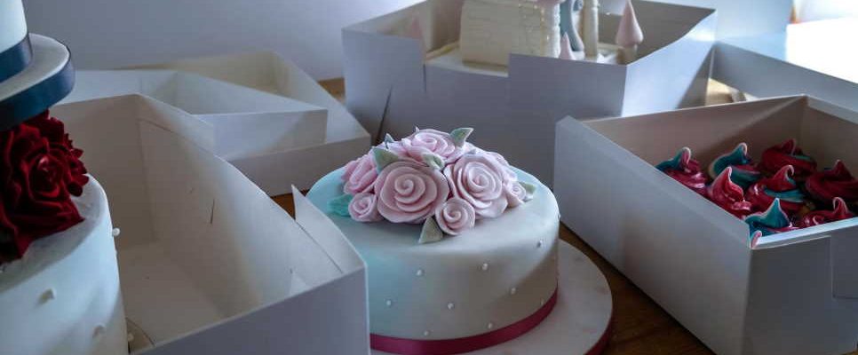 decoration of the cake